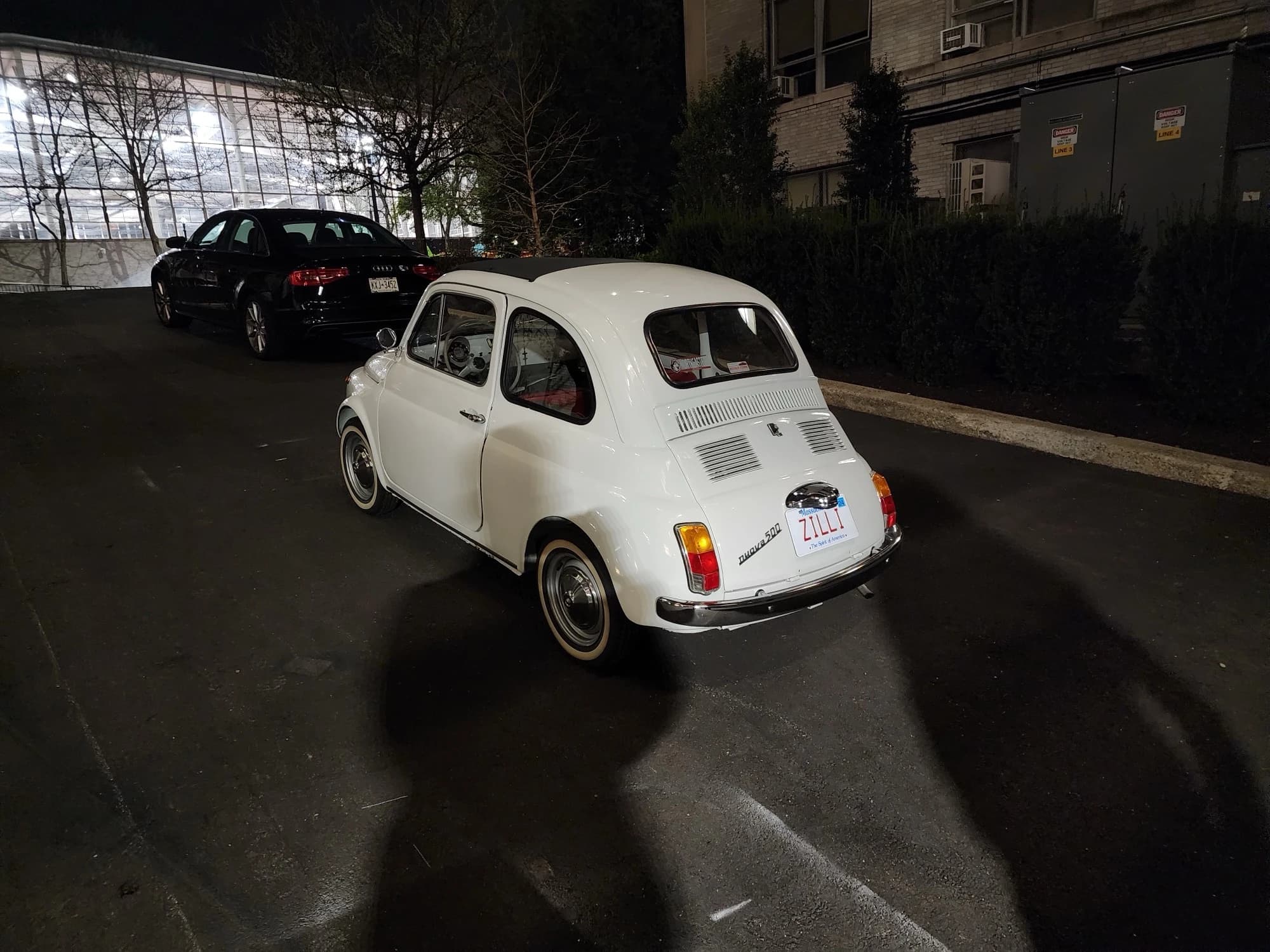 Nuova 500 — plate “zilli”