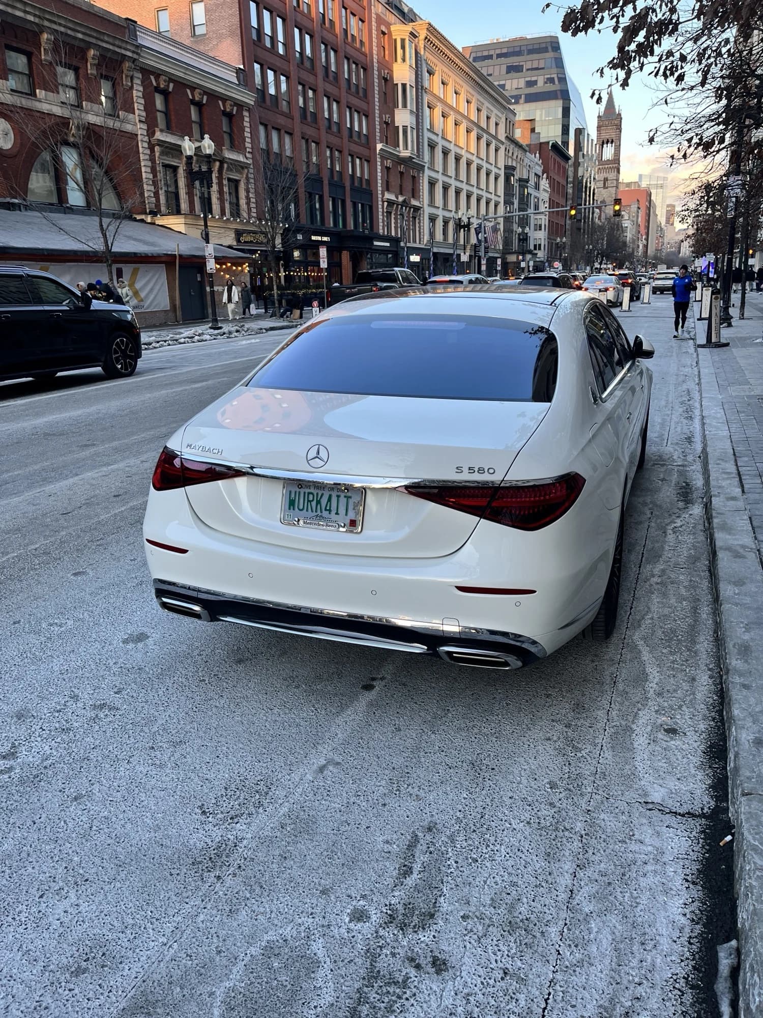 MAYBACH — plate “WURK4IT”